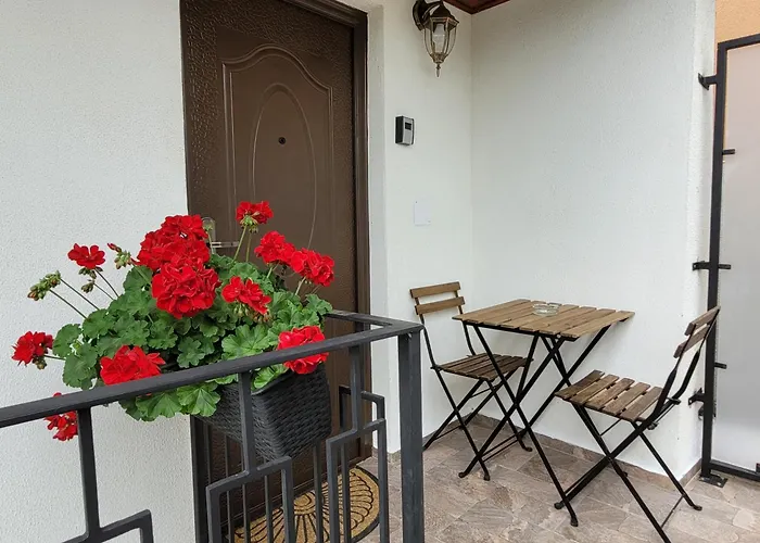 Rose Garden House