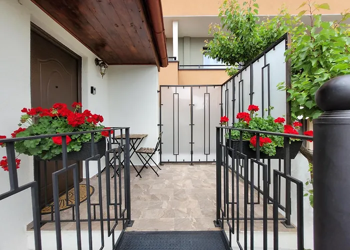 Rose Garden House